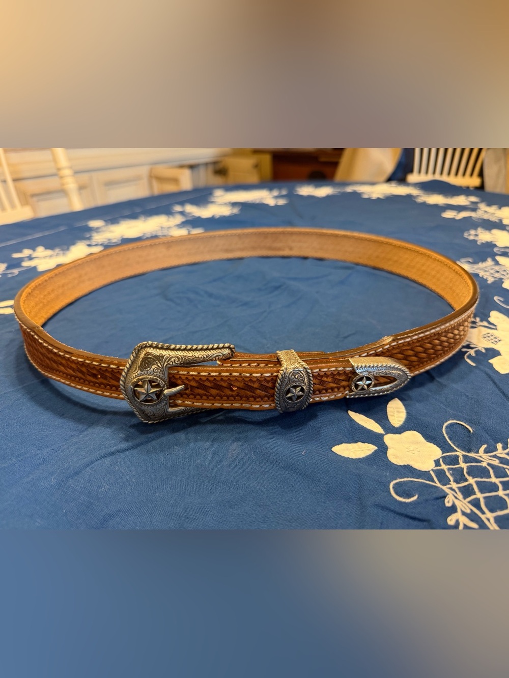 Size 40 Men’s Justin 5 Star Ranch Tan Floral Tooled Western Ranger Belt EUC